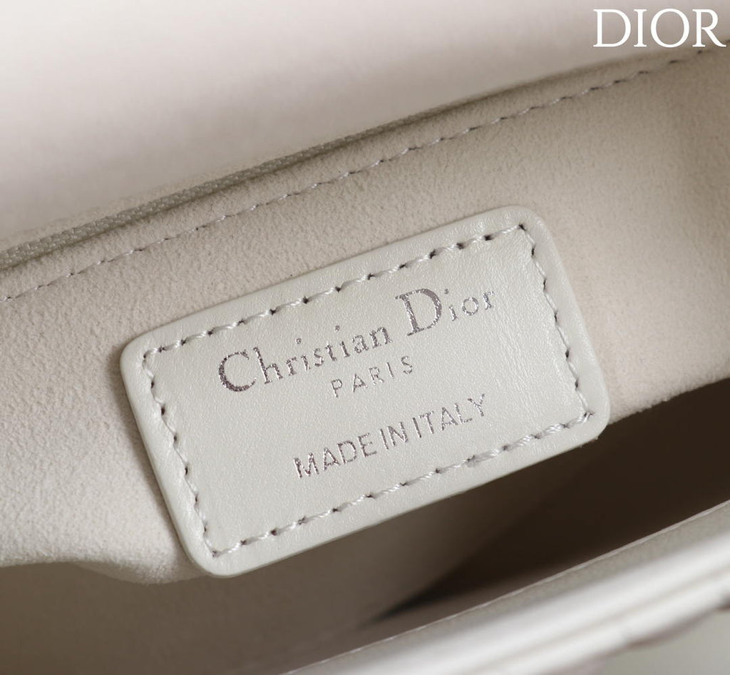 Dior M0531OUQA_M030 Small Lady Dior Bag with White Cannage Lambskin Silver Chain