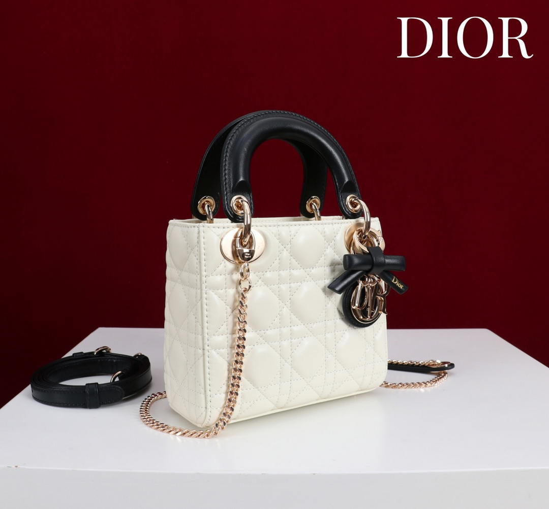 Dior M0531OUQA_M030 Small Lady Dior Bag with White Cannage Lambskin Gold Chain
