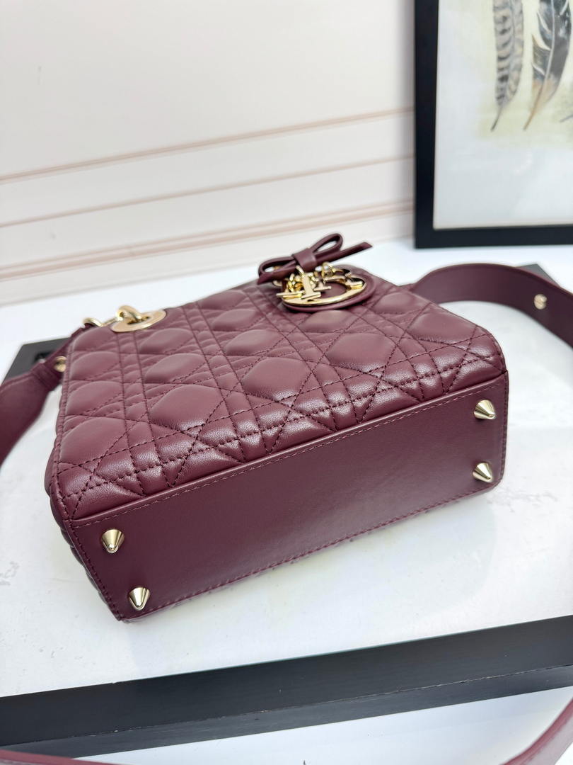 Dior M0531OUQA_M030 Small Lady Dior Bag with Wine Red Cannage Lambskin