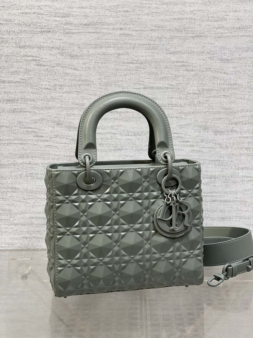Dior M0538 Small Lady Dior Bag Matte Gray Cannage Calfskin with Diamond Motif - Small 20 cm - View 2