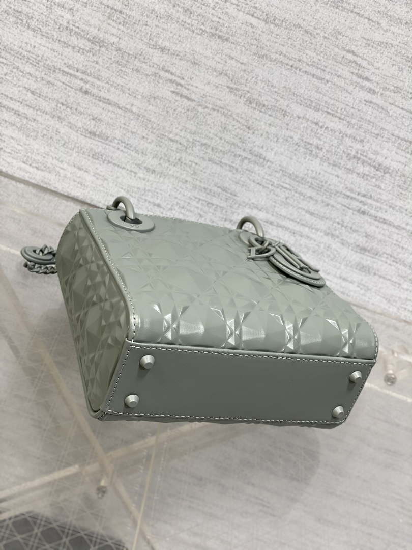 Dior M0538 Small Lady Dior Bag Matte Gray Cannage Calfskin with Diamond Motif