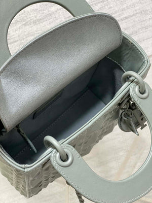 Dior M0538 Small Lady Dior Bag Matte Gray Cannage Calfskin with Diamond Motif - Small 20 cm - View 17