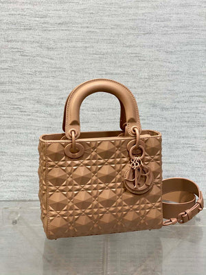 Dior M0538 Small Lady Dior Bag Matte Pink Cannage Calfskin with Diamond Motif - Small 20 cm - View 2