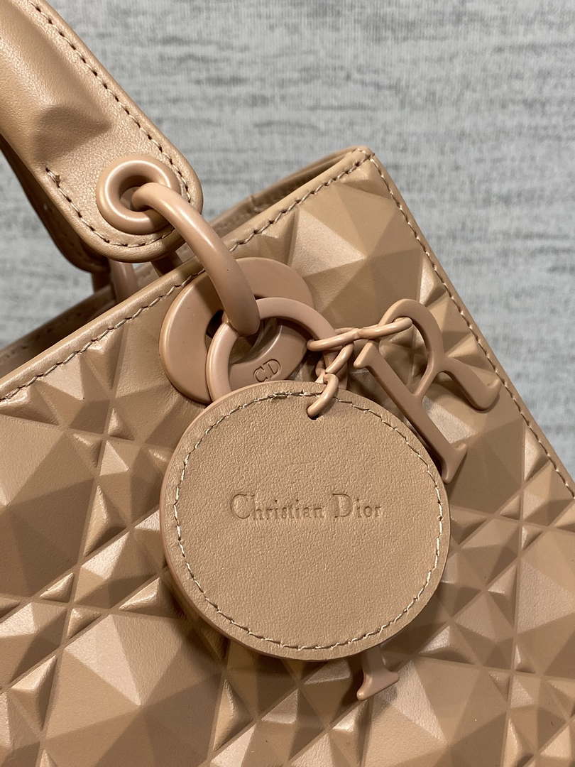 Dior M0538 Small Lady Dior Bag Matte Pink Cannage Calfskin with Diamond Motif - Small 20 cm - View 4