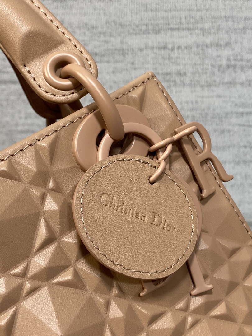Dior M0538 Small Lady Dior Bag Matte Pink Cannage Calfskin with Diamond Motif