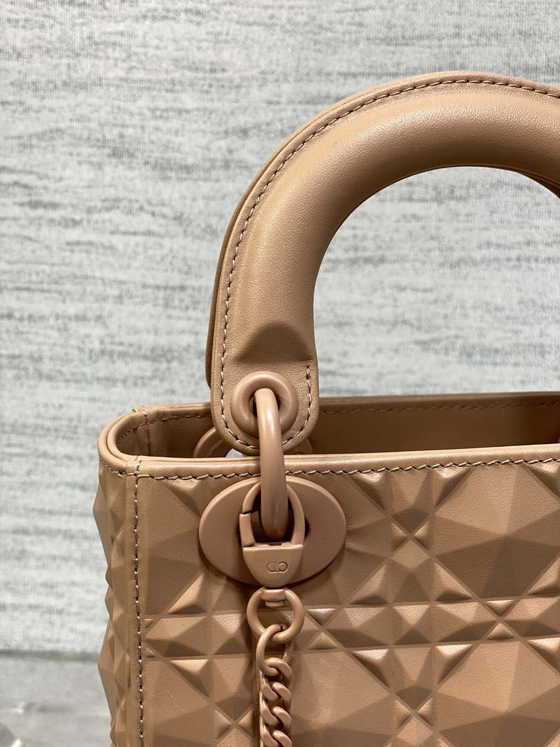 Dior M0538 Small Lady Dior Bag Matte Pink Cannage Calfskin with Diamond Motif