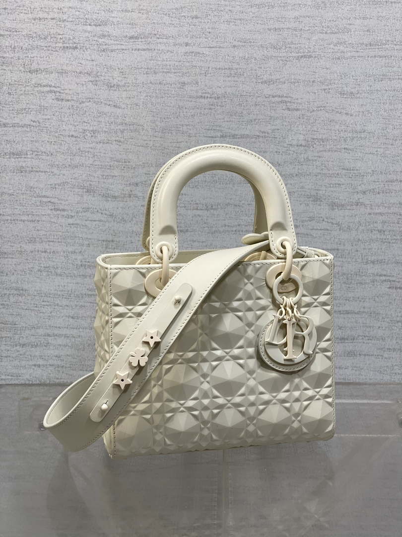 Dior M0538 Small Lady Dior Bag Matte White Cannage Calfskin with Diamond Motif - Small 20 cm - View 1