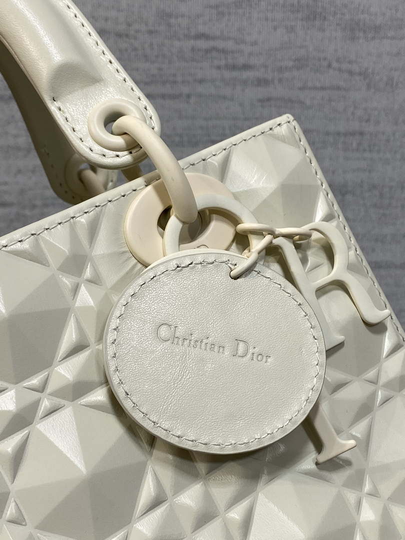 Dior M0538 Small Lady Dior Bag Matte White Cannage Calfskin with Diamond Motif
