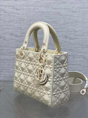 Dior M0538 Small Lady Dior Bag Matte White Cannage Calfskin with Diamond Motif - Small 20 cm - View 6