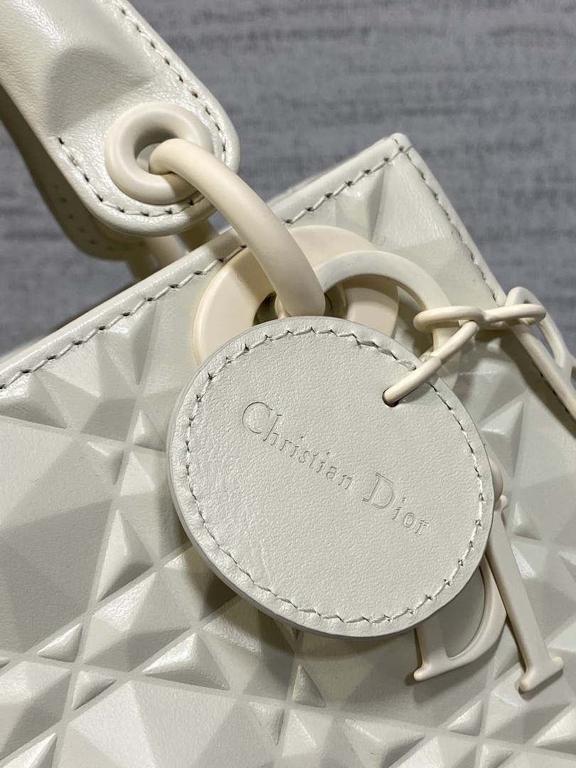 Dior M0538 Small Lady Dior Bag Matte White Cannage Calfskin with Diamond Motif