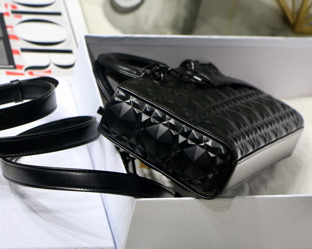 Dior M0540 Lady D-joy Bag Black Cannage Calfskin with Diamond Motif