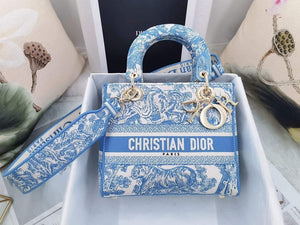 Dior M0565 Medium Lady D-Life Bag Cornflower Blue Toile de Jouy Embroidery - Default Title - View 1