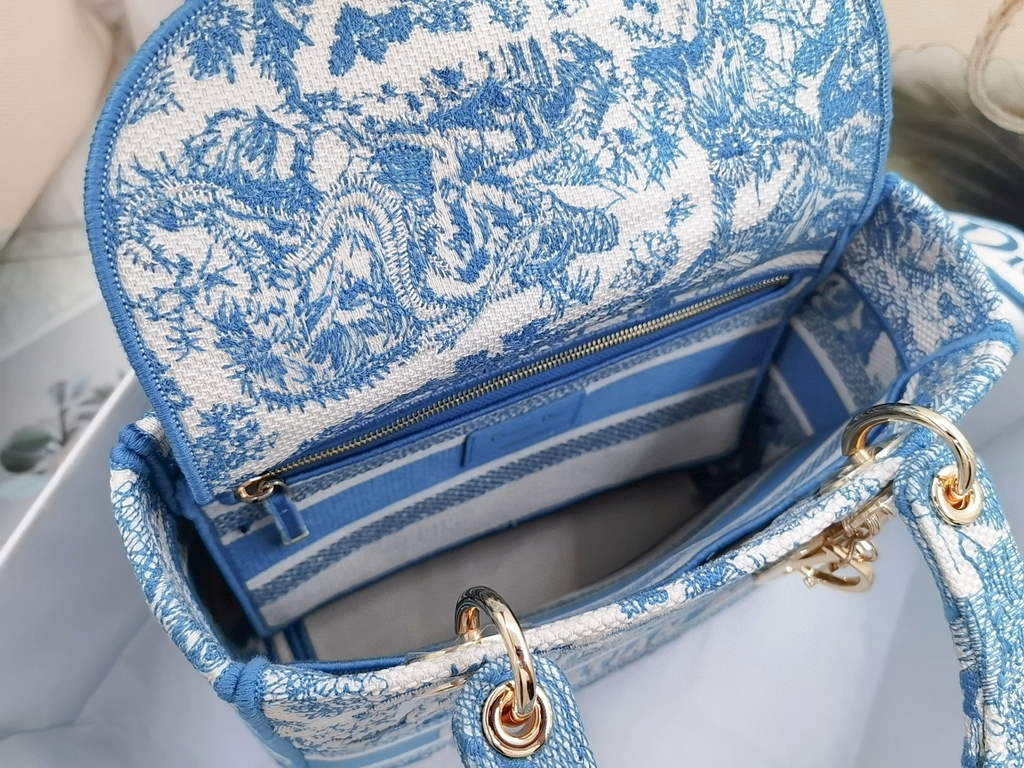 Dior M0565 Medium Lady D-Life Bag Cornflower Blue Toile de Jouy Embroidery
