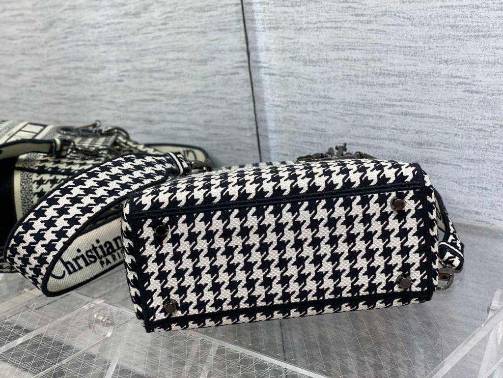 Dior M0565 Medium Lady D-Life Bag Black and White Houndstooth Embroidery