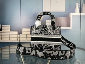 Dior M0565 Medium Lady D-Life Bag Black Cupidon Embroidery - Default Title - View 3