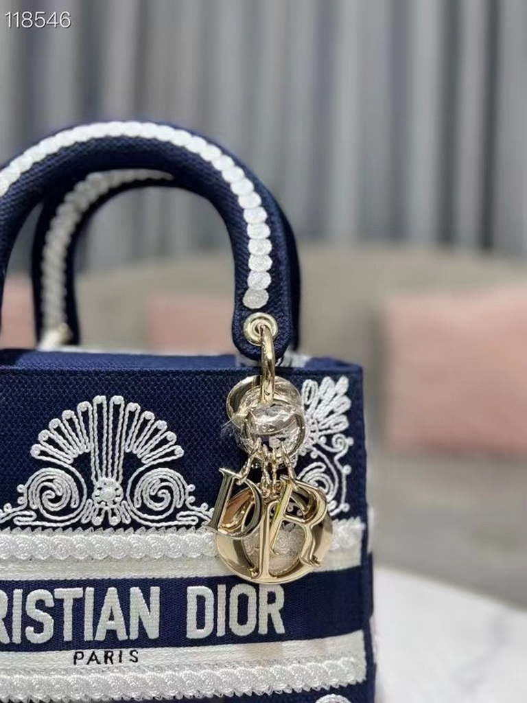 Dior M0565 Medium Lady D-Life Bag Blue and White Cornely-Effect Embroidery