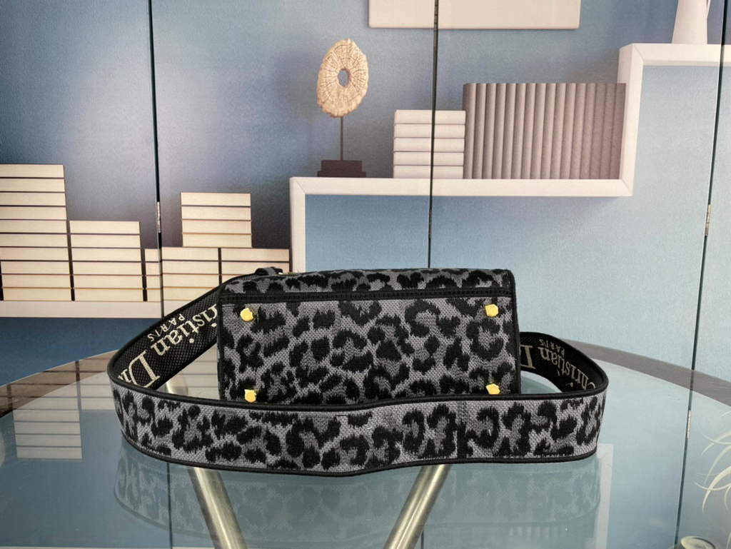 Dior M0565 Medium Lady D-Life Bag Mizza Embroidery Blue and Black