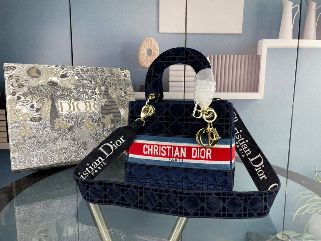 Dior M0565 Medium Lady D-Life Bag Navy Blue Embroidery with Red