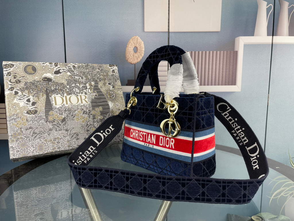 Dior M0565 Medium Lady D-Life Bag Navy Blue Embroidery with Red
