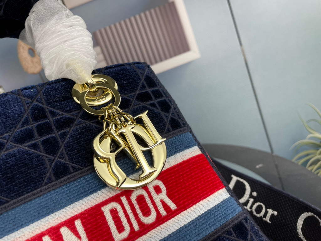 Dior M0565 Medium Lady D-Life Bag Navy Blue Embroidery with Red
