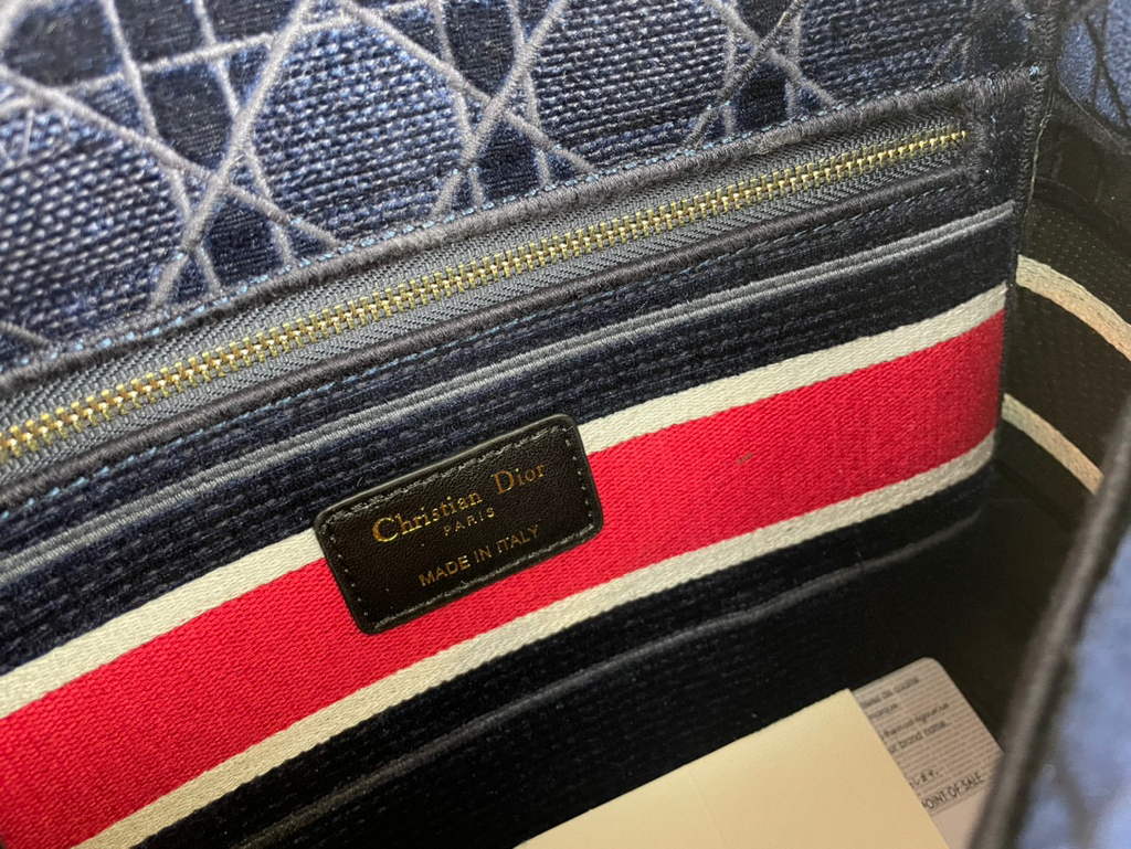 Dior M0565 Medium Lady D-Life Bag Navy Blue Embroidery with Red