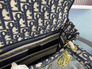 Dior M0565 Medium Lady D-Life Bag Oblique Jacquard Navy Blue - Default Title - View 9