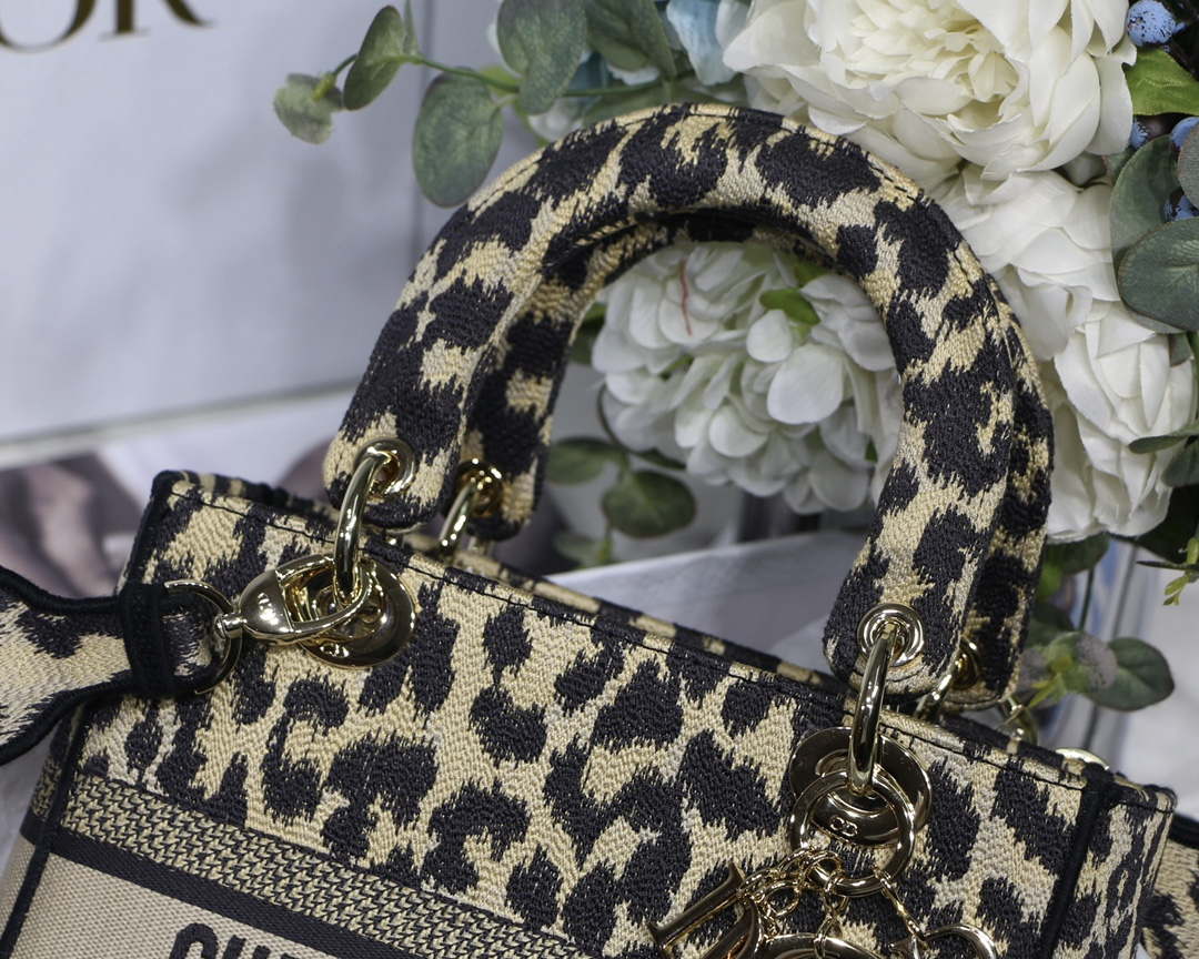 Dior M0565 Medium Lady D-Lite Bag Beige and Black Mizza Embroidery