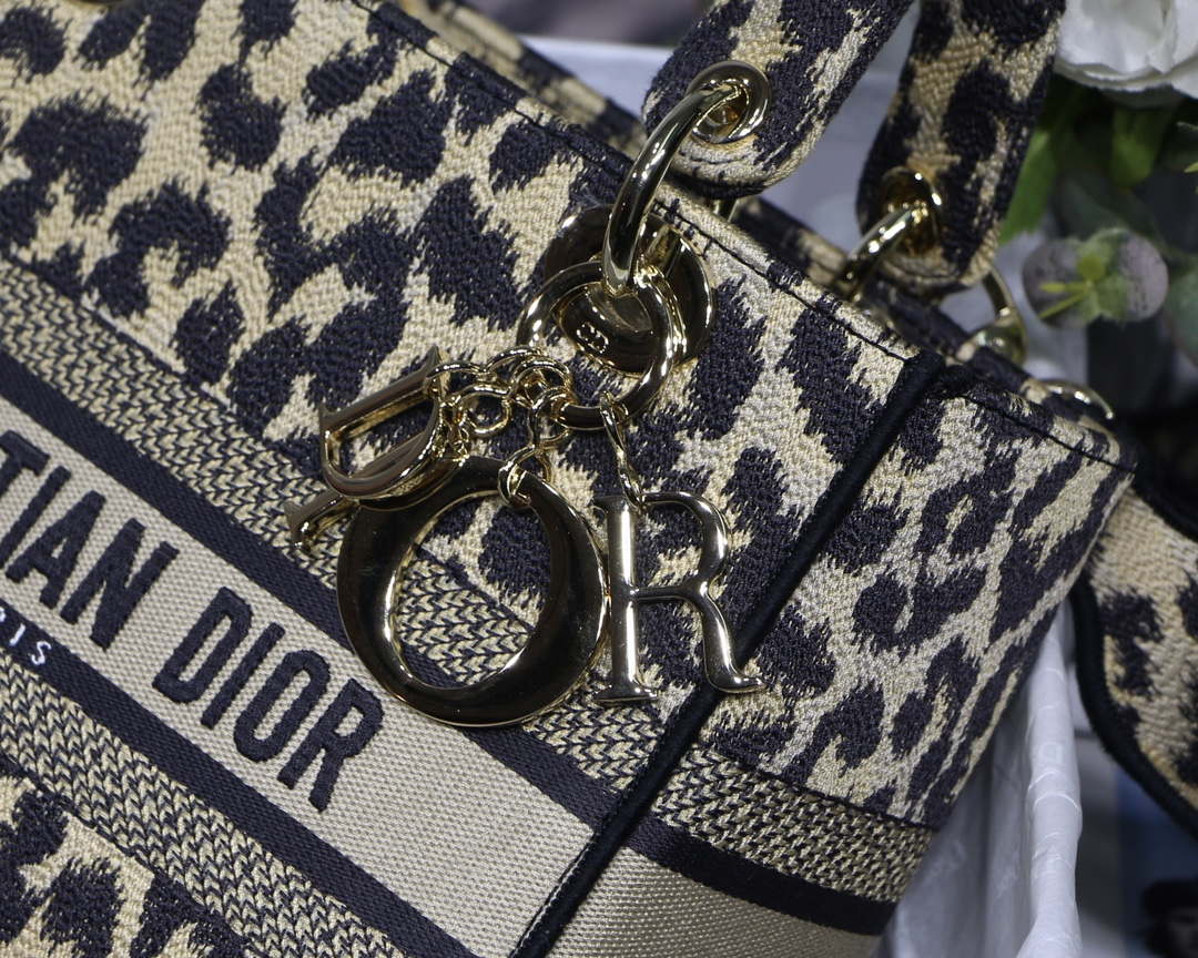 Dior M0565 Medium Lady D-Lite Bag Beige and Black Mizza Embroidery