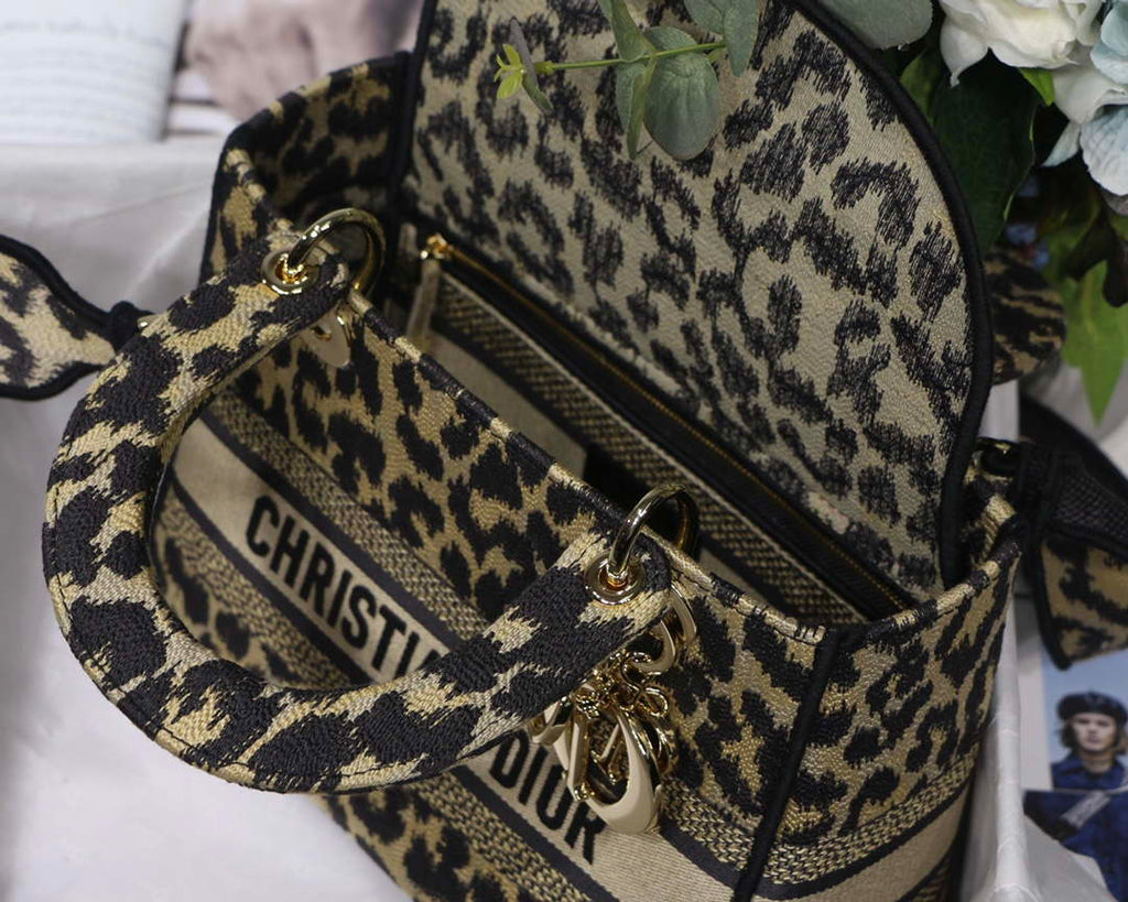 Dior M0565 Medium Lady D-Lite Bag Beige and Black Mizza Embroidery