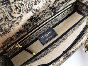 Dior M0565 Medium Lady D-Lite Bag Chocolate Brown and Black Toile de Jouy Embroidery - Default Title - View 9