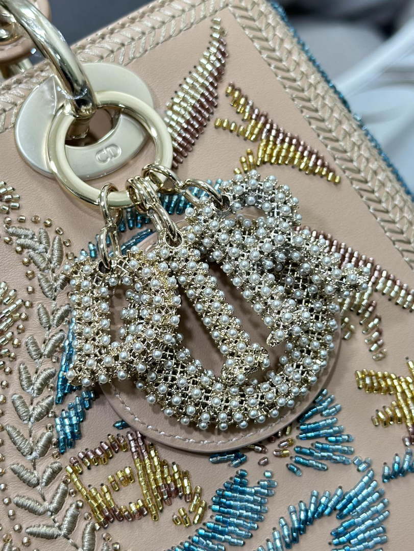 Dior M0565 Medium Lady D-Lite Bag Embroidery floral beads M1062 - Default Title - View 6