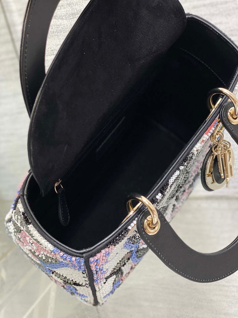 Dior M0565 Medium Lady D-Lite beaded Embroidery M1087