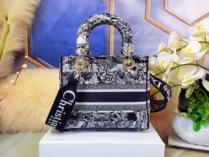 Dior M0565 Medium Lady D-Lite Black and White Toile de Jouy Embroidery M1021 - Default Title - View 2