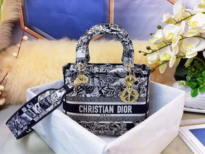 Dior M0565 Medium Lady D-Lite Black and White Toile de Jouy Embroidery M1021 - Default Title - View 4