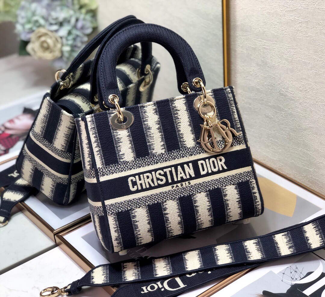Dior M0565 Medium Lady D-lite Embroidery Bag - Default Title - View 2
