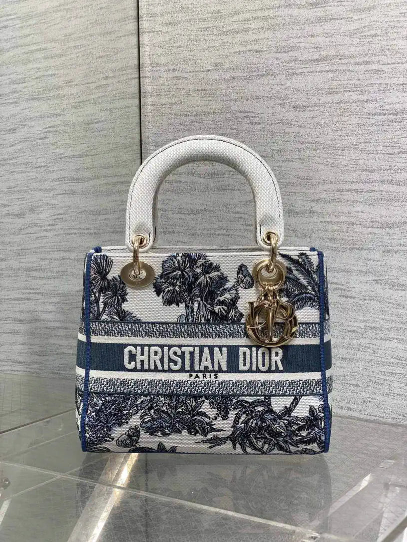 Dior M0565 Medium Lady D-Lite Exquisite Embroidery M1102