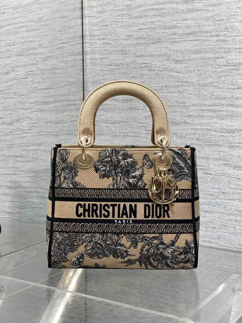 Dior M0565 Medium Lady D-Lite Exquisite Embroidery M1103