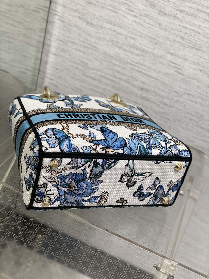 Dior M0565 Medium Lady D-Lite White and Pastel Midnight Blue Toile de Jouy Mexico M1039