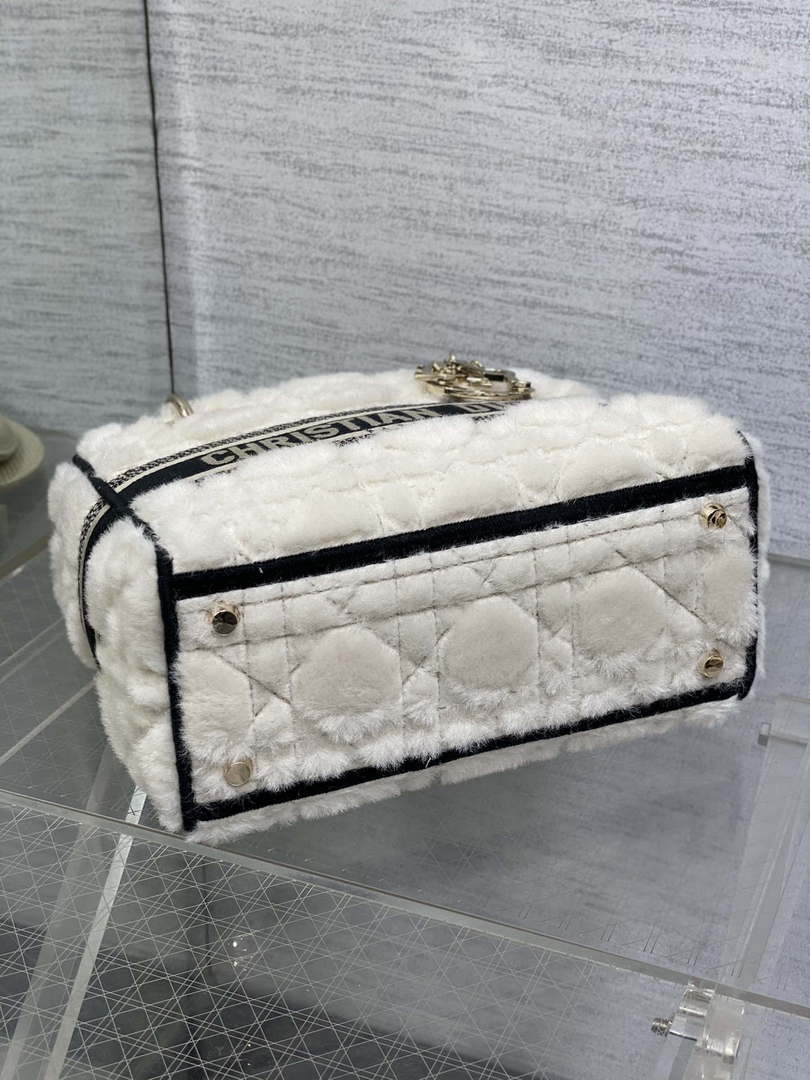 Dior M0565 Medium Lady D-Lite Wool Beige with Black M1035