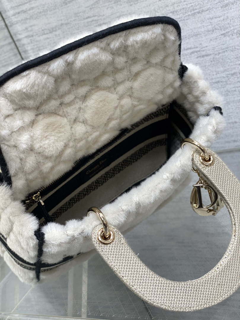 Dior M0565 Medium Lady D-Lite Wool Beige with Black M1035