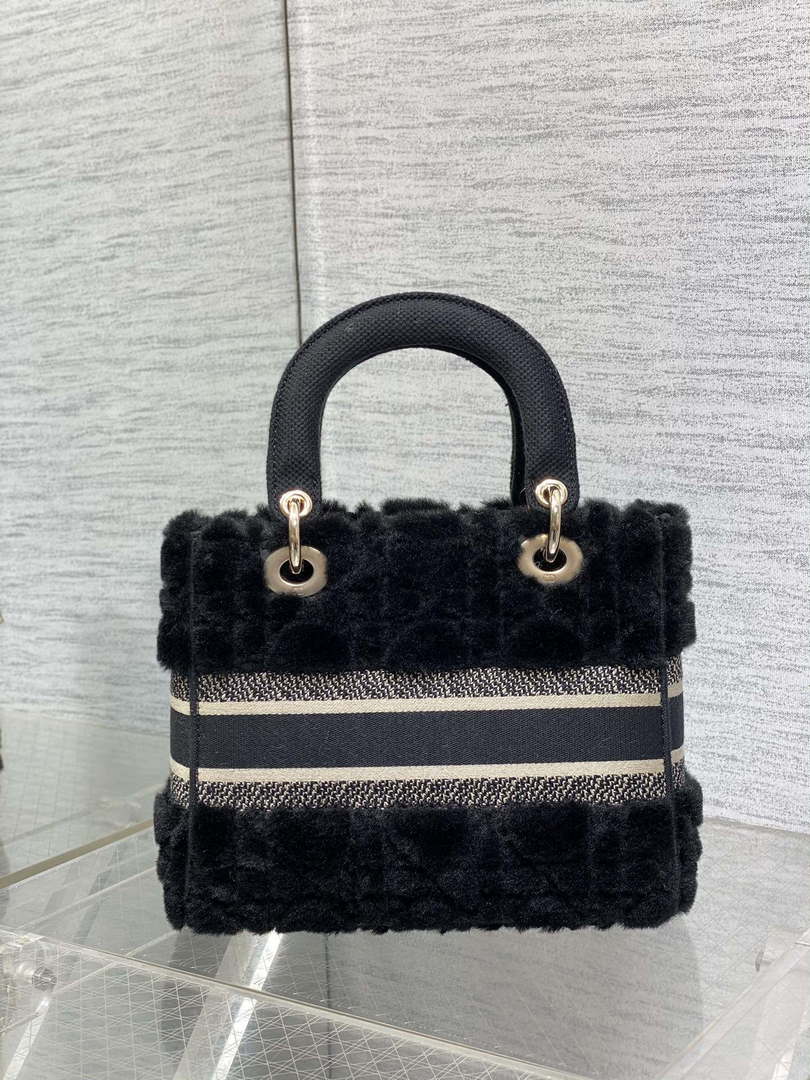 Dior M0565 Medium Lady D-Lite Wool Black M1037