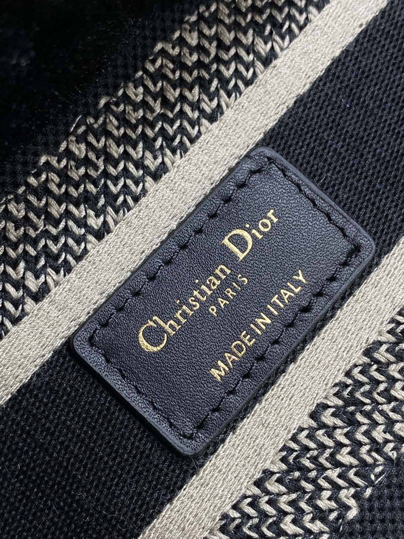 Dior M0565 Medium Lady D-Lite Wool Black M1037 - Default Title - View 9