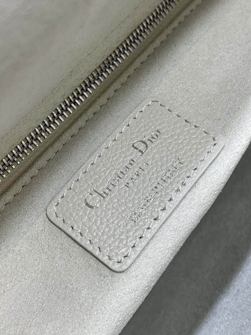 Dior M0565 Medium Lady Dior Bag Beige Grained Cannage Calfskin Silver - Default Title - View 9