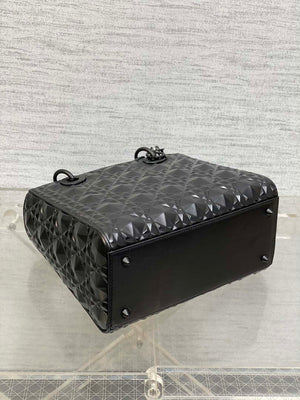 Dior M0565 Medium Lady Dior Bag  Black Cannage Calfskin with Diamond Motif - Medium 24cm - View 8
