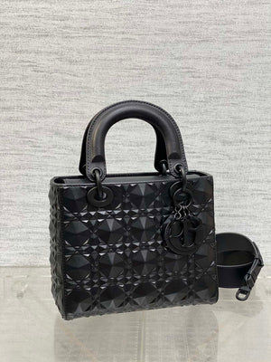 Dior M0565 Medium Lady Dior Bag  Black Cannage Calfskin with Diamond Motif - Medium 24cm - View 12