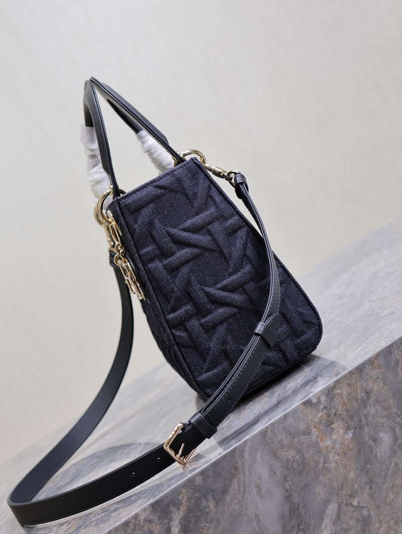 Dior M0565 Medium Lady Dior Bag Black Graphic canvas