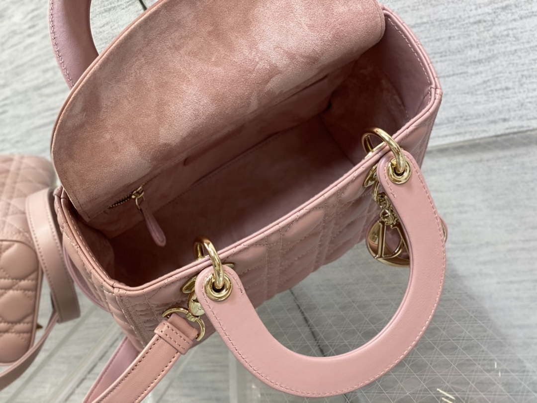 Dior M0565 Medium Lady Dior Bag  Blush Cannage Lambskin Gold