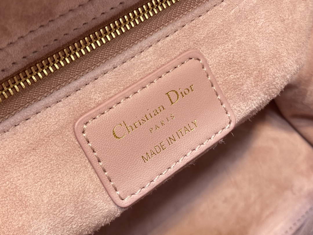 Dior M0565 Medium Lady Dior Bag  Blush Cannage Lambskin Gold