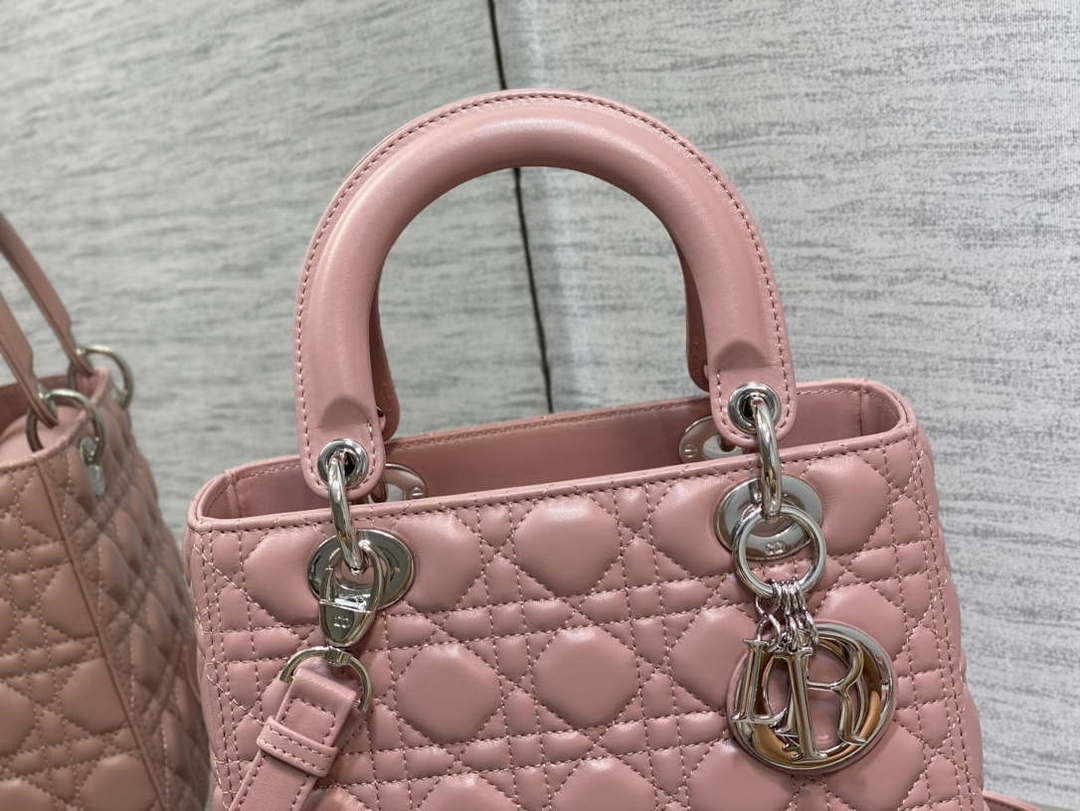Dior M0565 Medium Lady Dior Bag  Blush Cannage Lambskin Silver