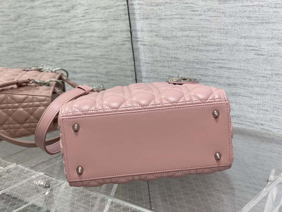 Dior M0565 Medium Lady Dior Bag  Blush Cannage Lambskin Silver